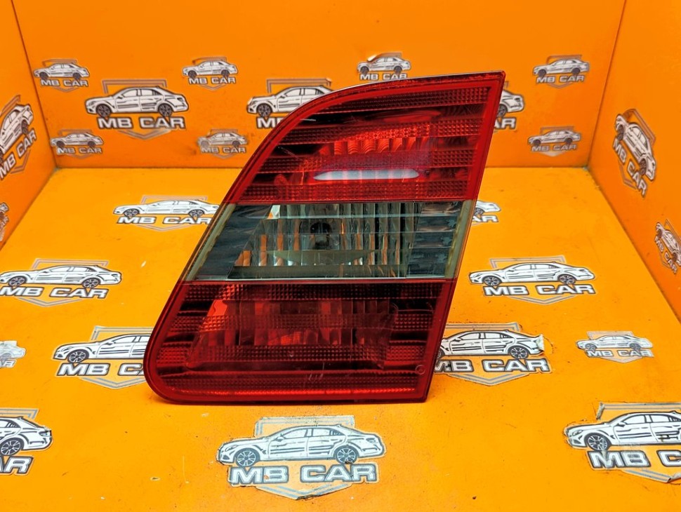 Фонарь крышки багажника MERCEDES-BENZ B-класс W245 (2005 - 2009) фото 1 &mdash; Разборка Мерседес