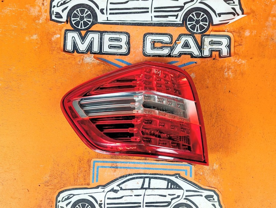 Фонарь задний левый MERCEDES-BENZ M-класс W164 рестайлинг (2008 - 2011) фото 1 &mdash; Разборка Мерседес