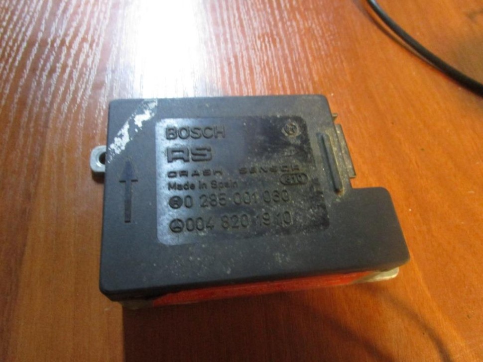 Блок AIRBAG MERCEDES-BENZ W124 W124/S124/C124/A124 (1984 - 1993) фото 1 — Разборка Мерседес