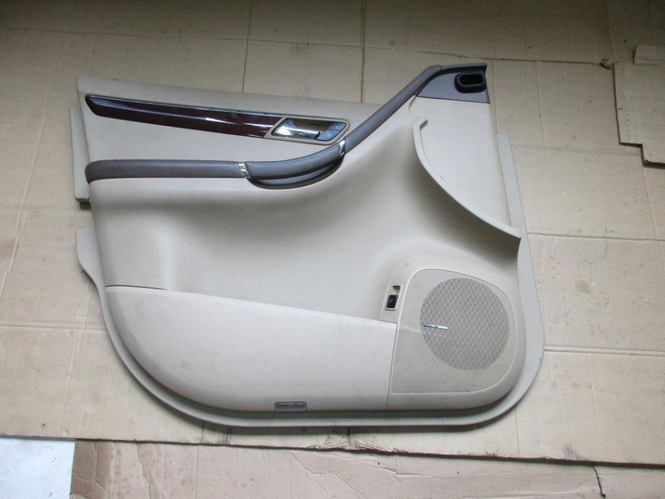 Карта двери передняя левая MERCEDES-BENZ R-класс W251 (2005 - 2007) фото 1 — Разборка Мерседес