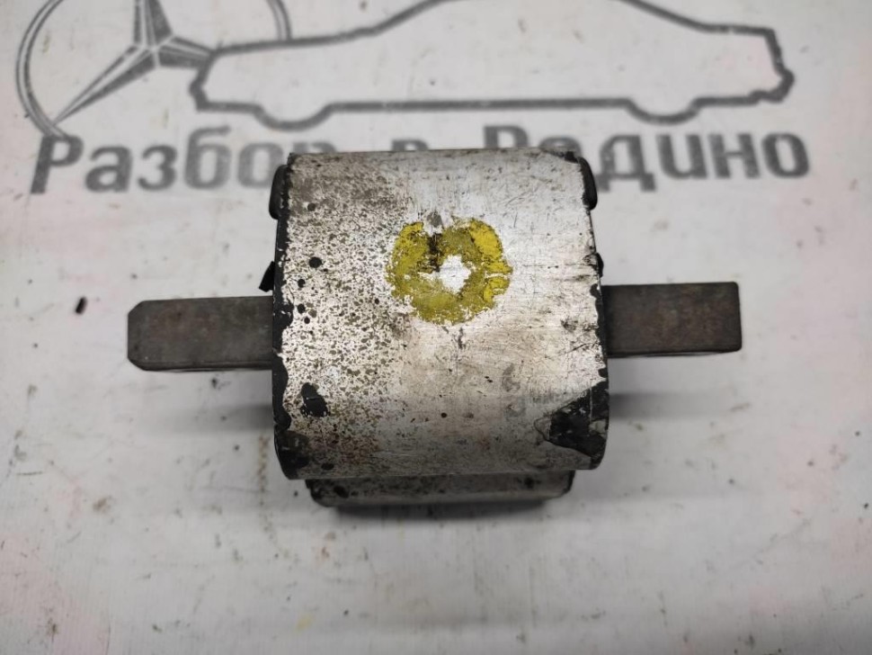 Опора КПП MERCEDES-BENZ E-класс W210/S210 (1995 - 1999) фото 1 — Разборка Мерседес