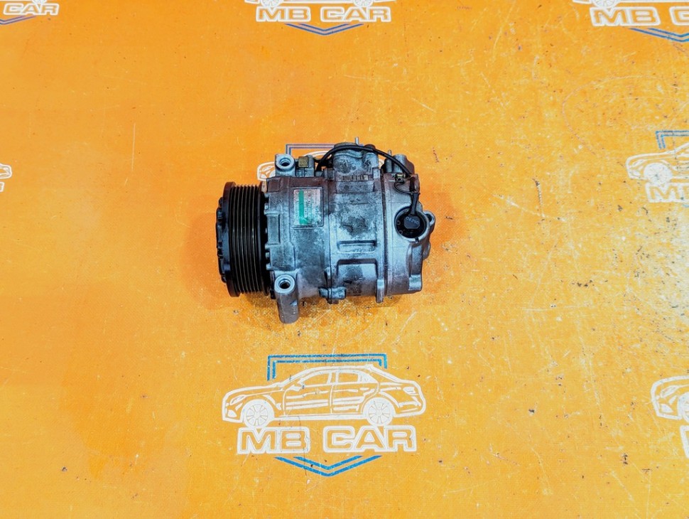 Компрессор кондиционера MERCEDES-BENZ S-класс W220 (1998 - 2005) фото 1 — Разборка Мерседес