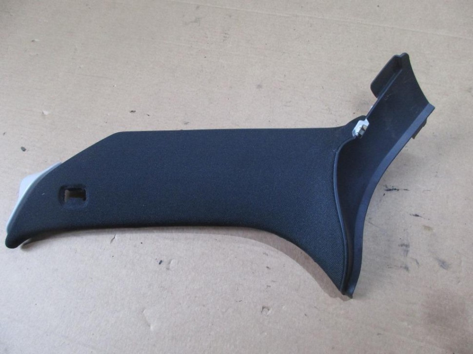 Накладка задней стойки MERCEDES-BENZ GLC-класс X253 (2015 - 2019) фото 1 — Разборка Мерседес