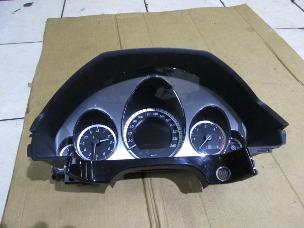Щиток приборов MERCEDES-BENZ E-класс W212/S212/C207/A207 (2009 - 2013) фото 1 — Разборка Мерседес