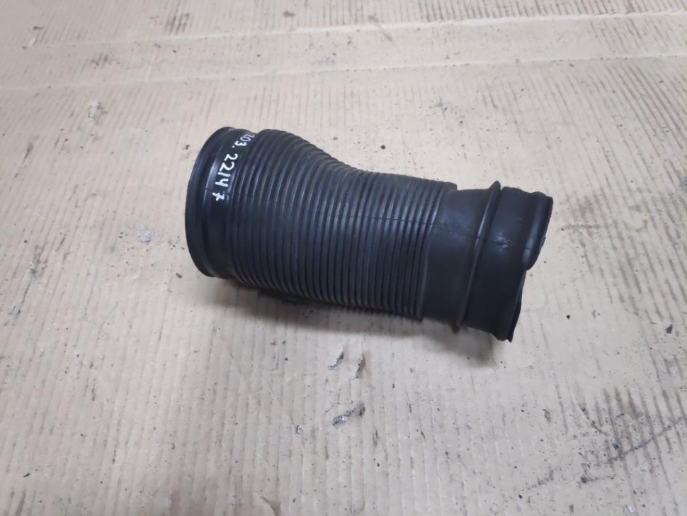 Патрубок воздушный MERCEDES-BENZ C-класс W203/S203/CL203 (2000 - 2004) фото 1 — Разборка Мерседес