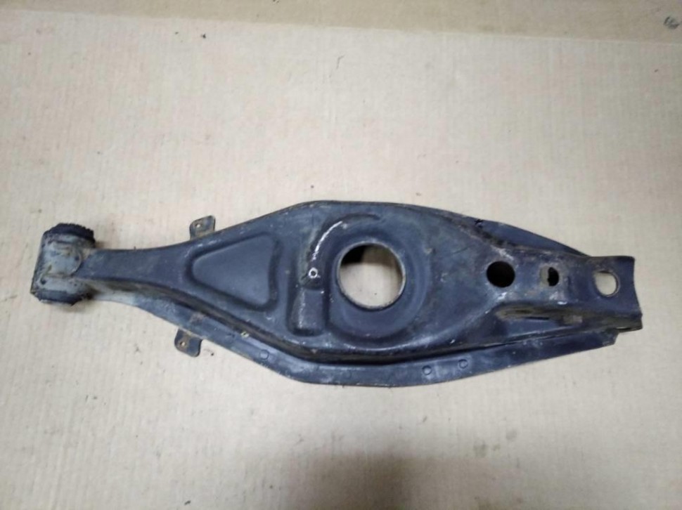 Рычаг задней стойки (лодка) MERCEDES-BENZ E-класс W210/S210 (1995 - 1999) фото 1 — Разборка Мерседес