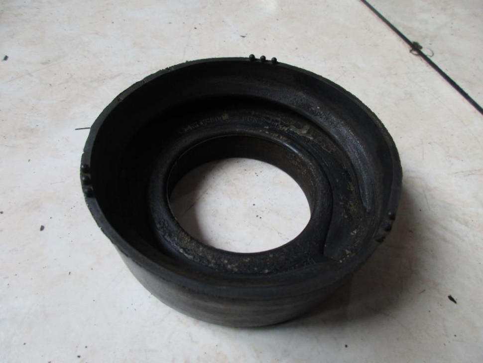 Опора задней пружины MERCEDES-BENZ W124 W124/S124/C124/A124 (1984 - 1993) фото 1 — Разборка Мерседес