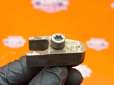 Кронштейн крепления форсунок MERCEDES-BENZ M-класс W164 (2005 - 2008) &mdash; Разборка Мерседес