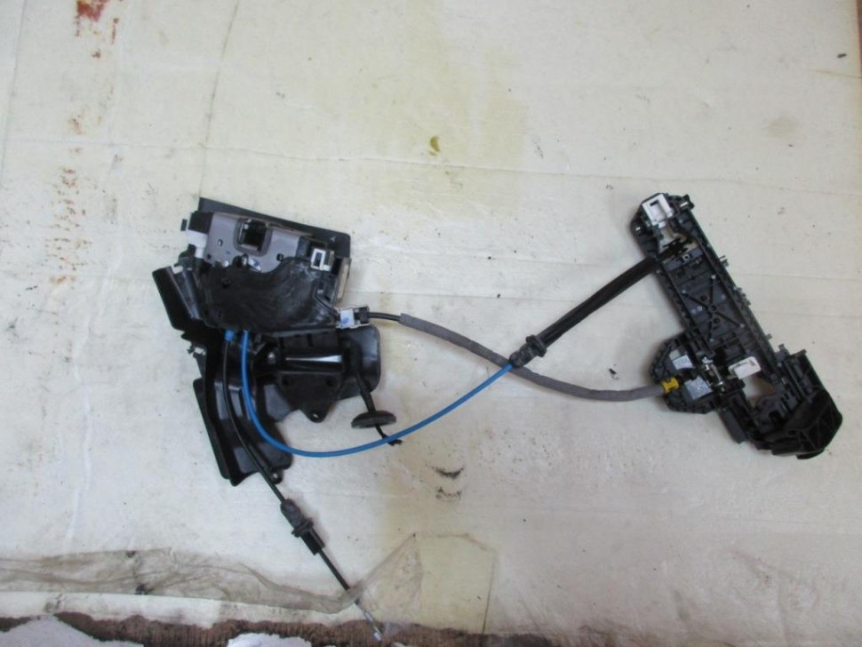 Замок двери задней правой MERCEDES-BENZ C-класс W204/S204/С204 рестайлинг (2011 - 2015) фото 1 — Разборка Мерседес