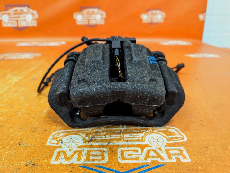 Суппорт передний левый MERCEDES-BENZ C-класс W203/S203/CL203 (2000 - 2004) фото 1 — Разборка Мерседес