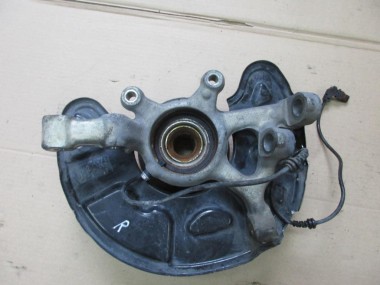 Кулак поворотный передний правый MERCEDES-BENZ C-класс W204/S204 (2006 - 2011) — Разборка Мерседес