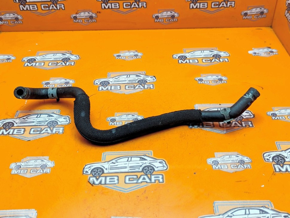 Шланг вентиляции MERCEDES-BENZ C-класс W204/S204 (2006 - 2011) фото 1 — Разборка Мерседес
