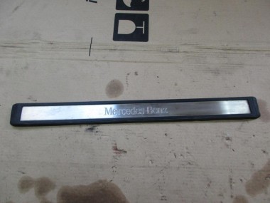 Накладка порога внутренняя MERCEDES-BENZ E-класс W211/S211 рестайлинг (2006 - 2009) — Разборка Мерседес