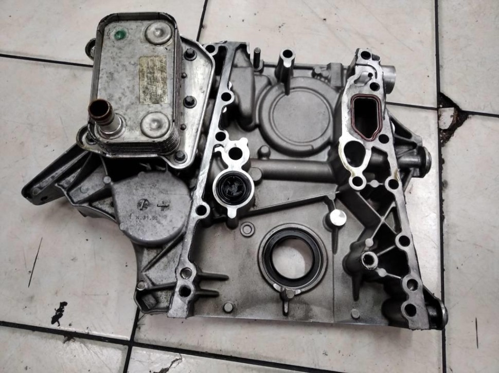 Крышка картера ГРМ MERCEDES-BENZ E-класс W210/S210 (1995 - 1999) фото 1 — Разборка Мерседес