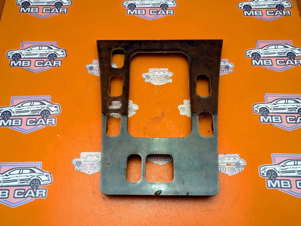 Накладка кулисы АКПП MERCEDES-BENZ E-класс W210/S210 (1995 - 1999) фото 1 — Разборка Мерседес