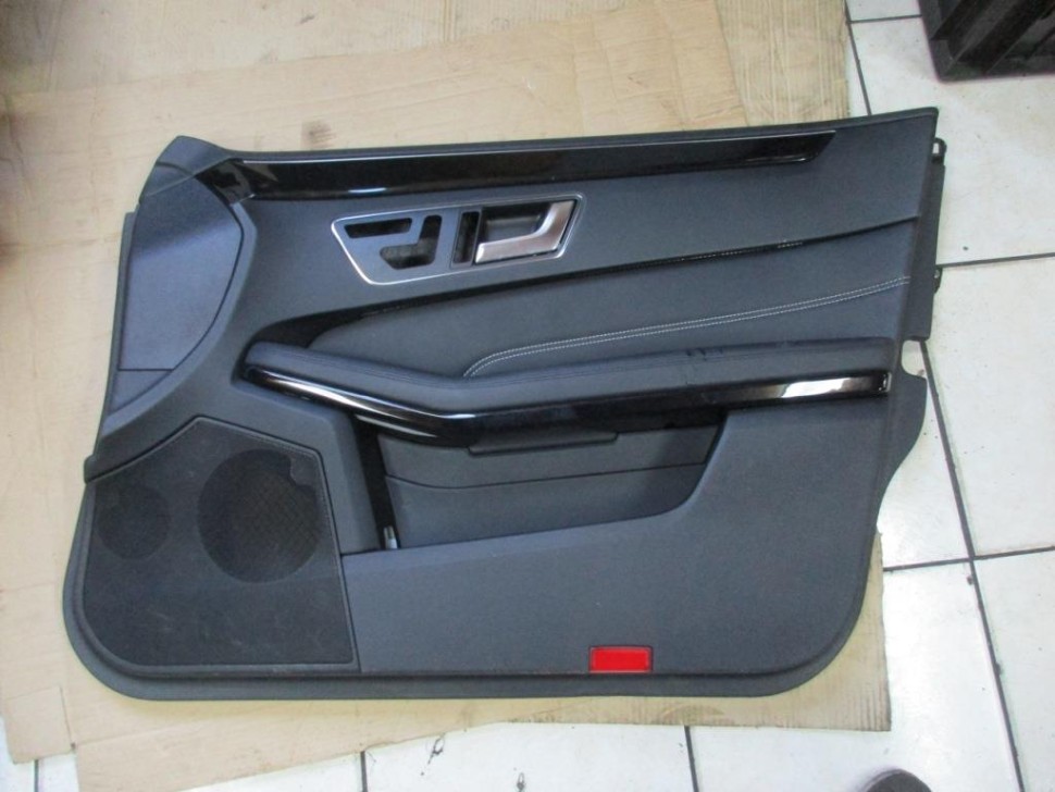 Карта двери передняя правая MERCEDES-BENZ E-класс W212/S212/C207/A207 рестайлинг (2013 - 2016) фото 1 — Разборка Мерседес