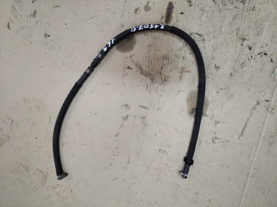 Трубка вентиляции расширительного бака MERCEDES-BENZ M-класс W163 (1997 - 2001) фото 1 — Разборка Мерседес