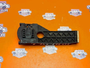 Кронштейн радиатора MERCEDES-BENZ B-класс W246 рестайлинг (2014 - 2018) — Разборка Мерседес