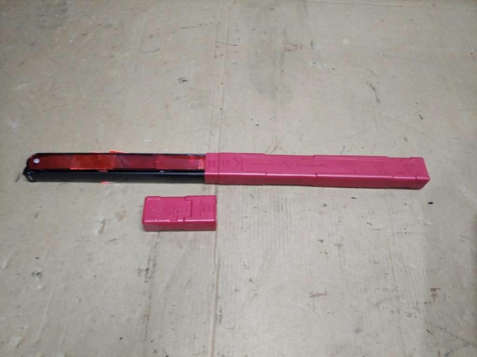 Знак аварийной остановки MERCEDES-BENZ Sprinter W906 (2006 - 2019) фото 1 — Разборка Мерседес