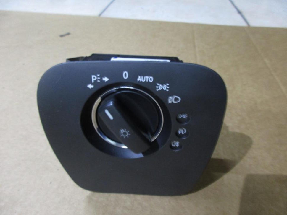 Переключатель света MERCEDES-BENZ CLS-класс C219 рестайлинг (2008 - 2010) фото 1 — Разборка Мерседес