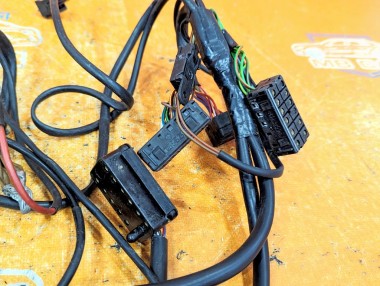 Проводка подкапотная MERCEDES-BENZ E-класс W124/S124/C124/A124 (1984 - 1997) — Разборка Мерседес