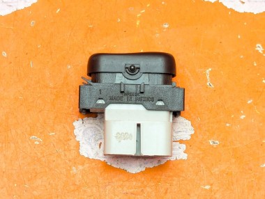 Кнопка MERCEDES-BENZ M-класс W163 рестайлинг (2001 - 2005) &mdash; Разборка Мерседес