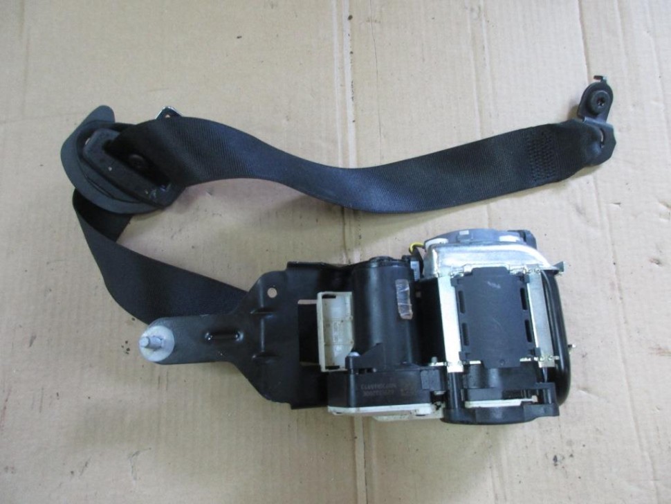 Ремень безопасности передний левый MERCEDES-BENZ C-класс AMG W204/S204/С204 рестайлинг (2011 - 2015) фото 1 — Разборка Мерседес