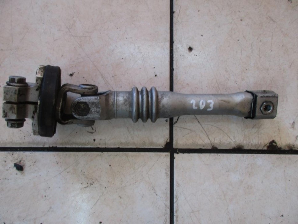 Кардан рулевого вала MERCEDES-BENZ C-класс W203/S203/CL203 (2000 - 2004) фото 1 — Разборка Мерседес