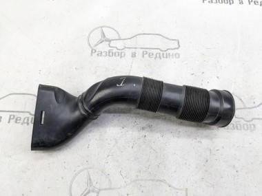 Патрубок воздушный MERCEDES-BENZ CLK-класс C209/A209 (2002 - 2005) — Разборка Мерседес