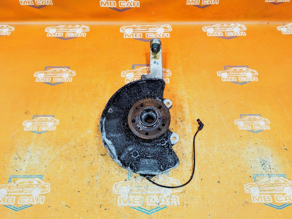 Кулак поворотный передний левый MERCEDES-BENZ GLE-класс W166 (2015 - 2018) фото 1 — Разборка Мерседес