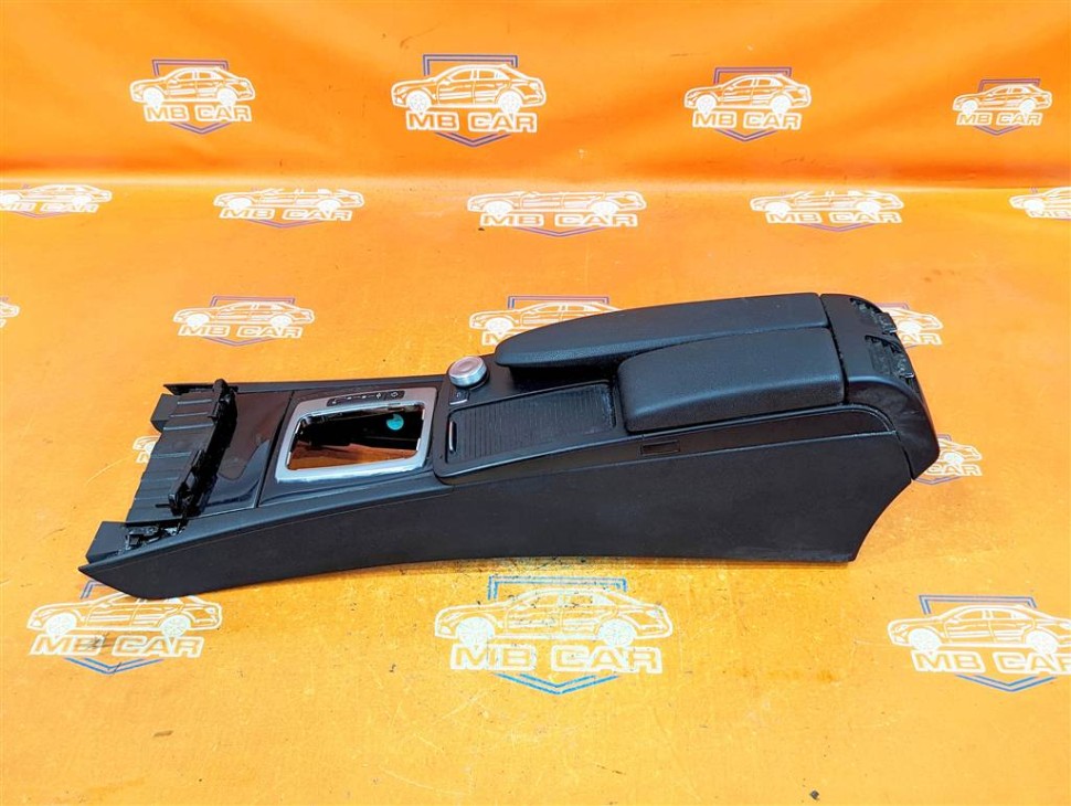 Подлокотник MERCEDES-BENZ C-класс W204/S204 (2006 - 2011) фото 1 — Разборка Мерседес