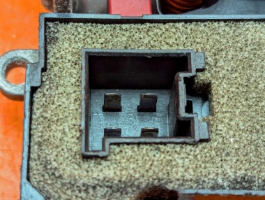 Реле моторчика печки MERCEDES-BENZ M-класс W163 рестайлинг (2001 - 2005) — Разборка Мерседес