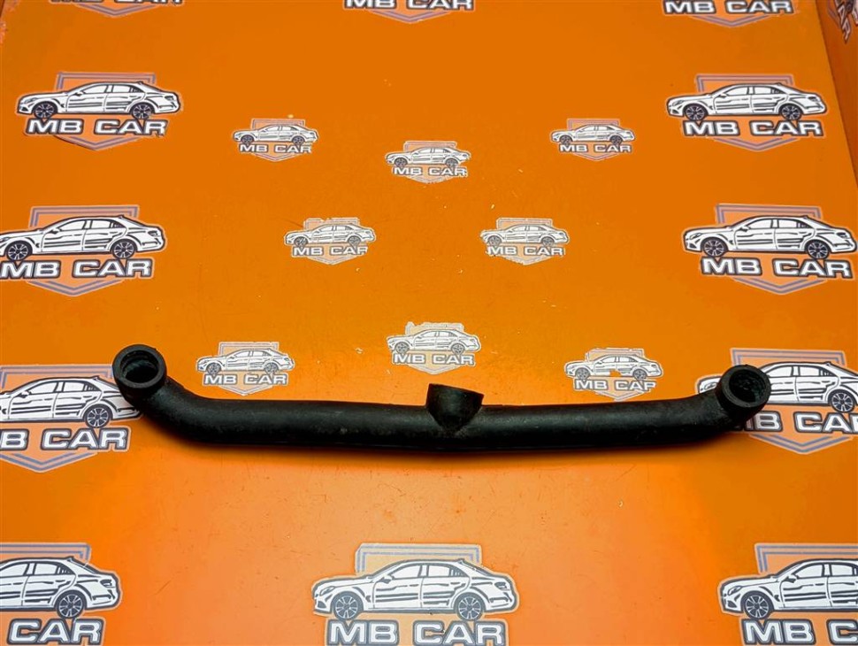 Трубка вентиляции картерных газов MERCEDES-BENZ M-класс W163 (1997 - 2001) фото 1 — Разборка Мерседес