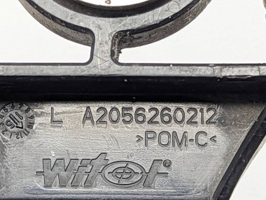 Кронштейн фары MERCEDES-BENZ C-класс W205/S205/C205/A205 (2014 - 2018) — Разборка Мерседес