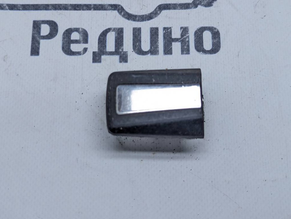 Крышка ручки двери MERCEDES-BENZ W124 W124/S124/C124/A124 (1984 - 1993) фото 1 — Разборка Мерседес