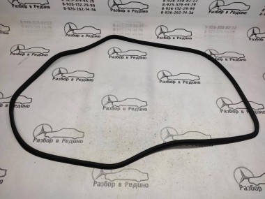 Уплотнитель крышки багажника MERCEDES-BENZ E-класс W211/S211 (2002 - 2006) — Разборка Мерседес