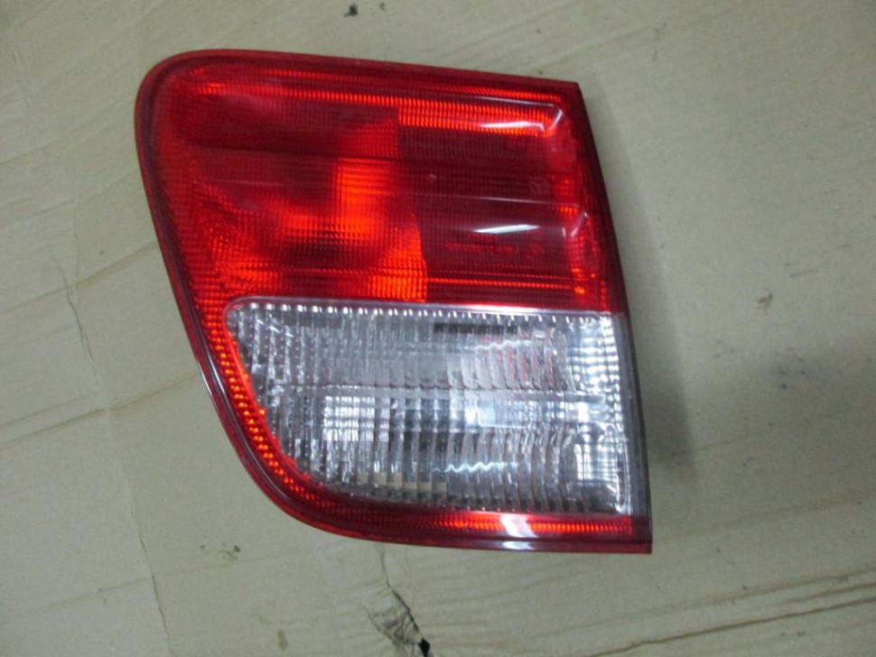 Фонарь крышки багажника MERCEDES-BENZ E-класс W210/S210 рестайлинг (1999 - 2003) фото 1 — Разборка Мерседес