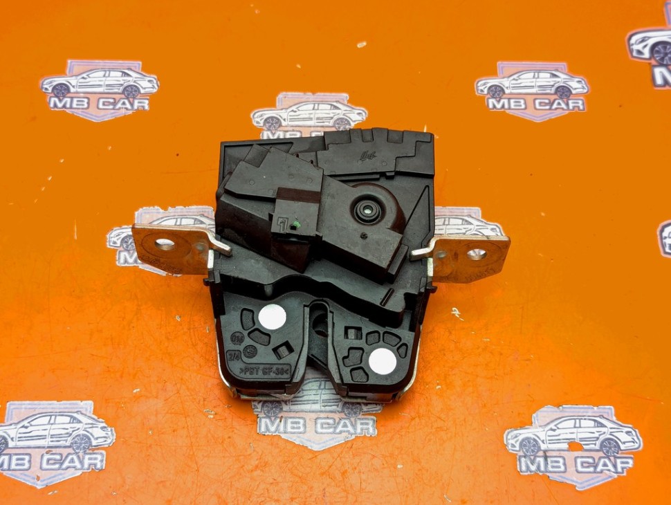 Замок багажника MERCEDES-BENZ A-класс W176 (2012 - 2015) фото 1 — Разборка Мерседес