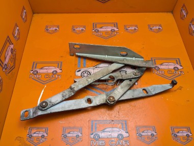 Петля капота MERCEDES-BENZ V-класс W638/W639 (1996 - 2003) V 220 2.1 D AT (122 л.с.) &mdash; Разборка Мерседес