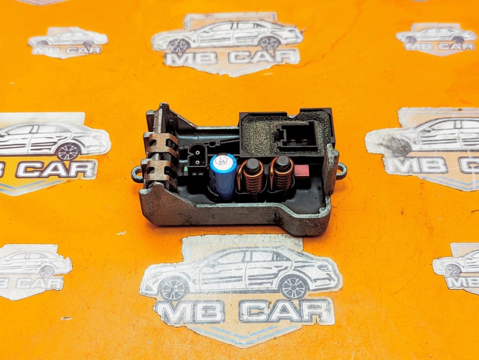 Реле моторчика печки MERCEDES-BENZ C-класс W203/S203/CL203 рестайлинг (2004 - 2008) фото 1 &mdash; Разборка Мерседес