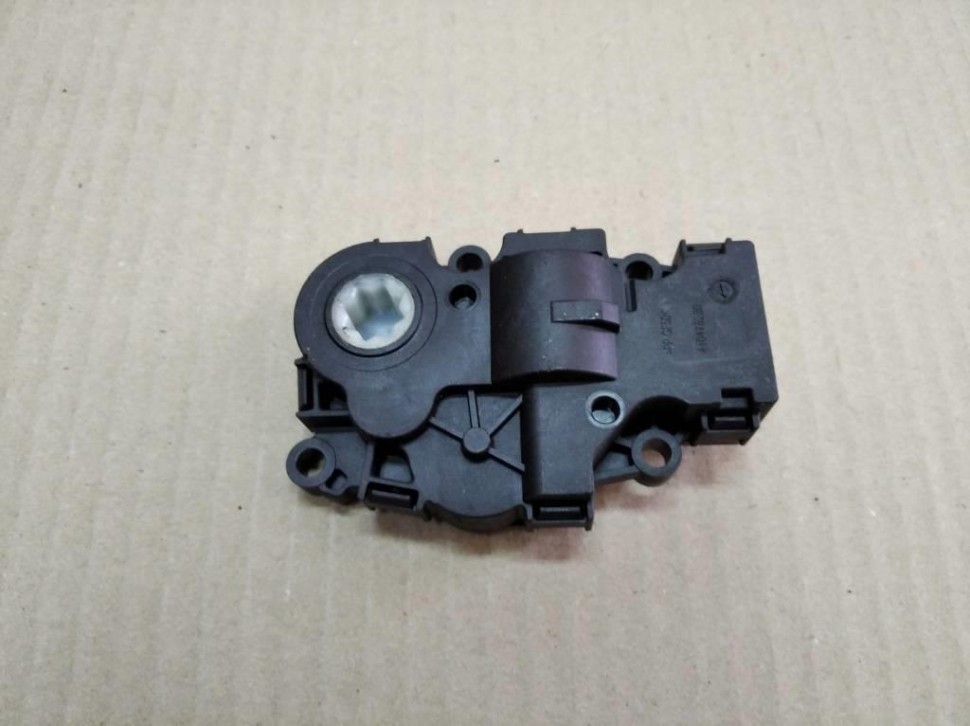 Сервоприводы печки MERCEDES-BENZ CLA-класс C117/X117 (2013 - 2016) фото 1 — Разборка Мерседес