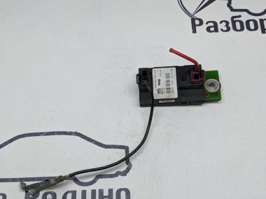 Усилитель антенны MERCEDES-BENZ S-класс W221 (2005 - 2009) — Разборка Мерседес