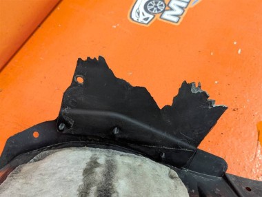 Подкрылок передний левый, задняя часть MERCEDES-BENZ GLE-класс Coupe C292 (2015 - 2019) — Разборка Мерседес