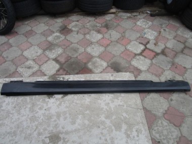 Порог пластиковый левый MERCEDES-BENZ E-класс W212/S212/C207/A207 (2009 - 2013) — Разборка Мерседес