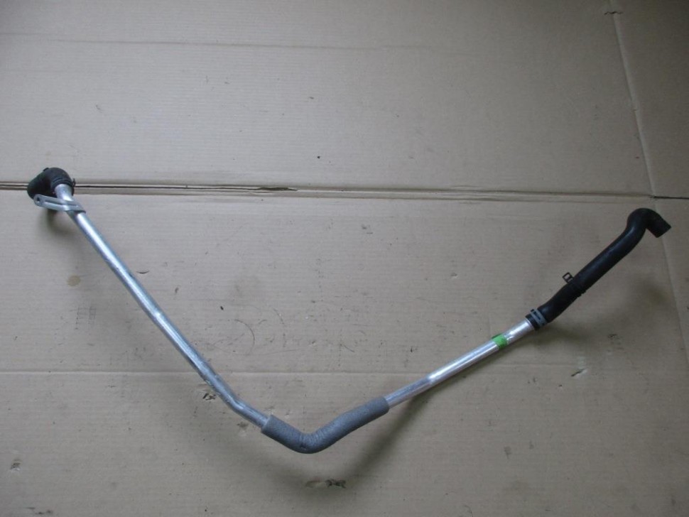 Трубка ОЖ MERCEDES-BENZ C-класс W204/S204 (2006 - 2011) фото 1 — Разборка Мерседес