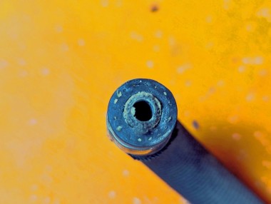 Трубка вентиляции расширительного бака MERCEDES-BENZ S-класс W221 рестайлинг (2009 - 2013) &mdash; Разборка Мерседес