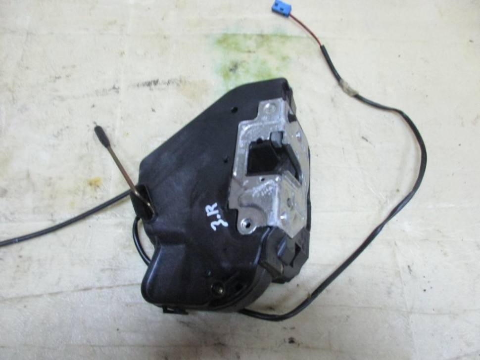 Замок двери задней правой MERCEDES-BENZ C-класс W203/S203/CL203 (2000 - 2004) фото 1 — Разборка Мерседес