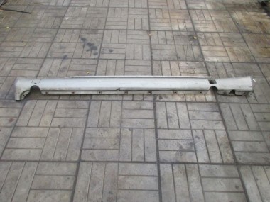 Порог пластиковый правый MERCEDES-BENZ W124 W124/S124/C124/A124 (1984 - 1993) — Разборка Мерседес