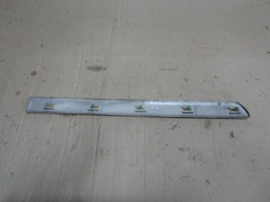 Молдинг двери MERCEDES-BENZ M-класс W163 (1997 - 2001) — Разборка Мерседес