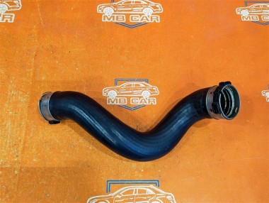 Патрубок интеркулера MERCEDES-BENZ E-класс W212/S212/C207/A207 (2009 - 2013) — Разборка Мерседес